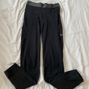 BLACK NIKE PRO LEGGINGS